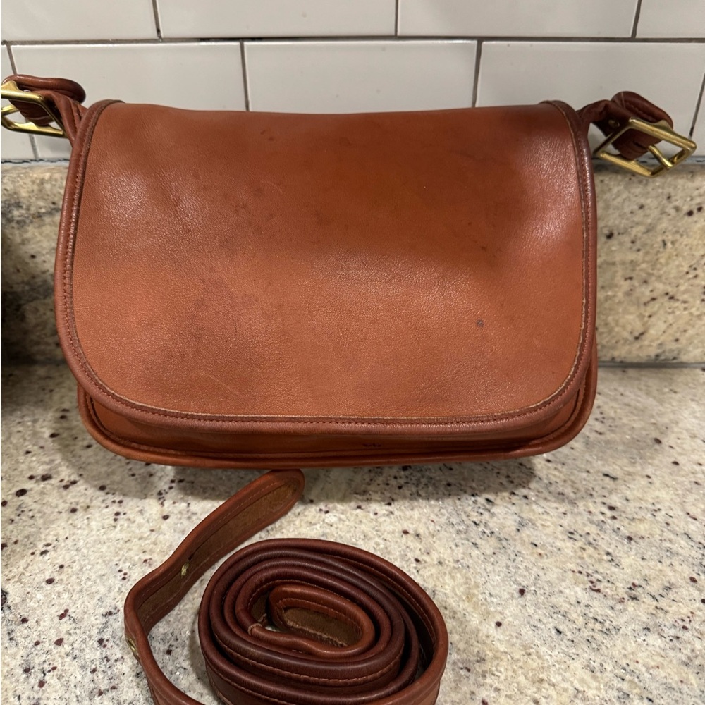 VINTAGE COACH Patricia Legacy Flap Crossbody Bag British Tan Vintage #9951